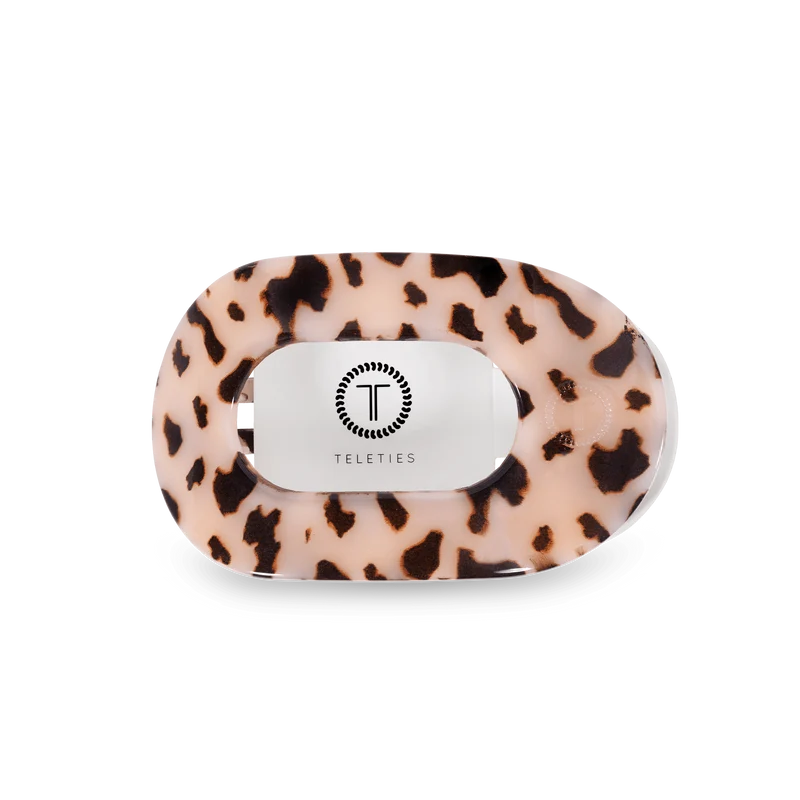 Blonde Tortoise Medium Flat Round Hair Clip for All-Day Comfort