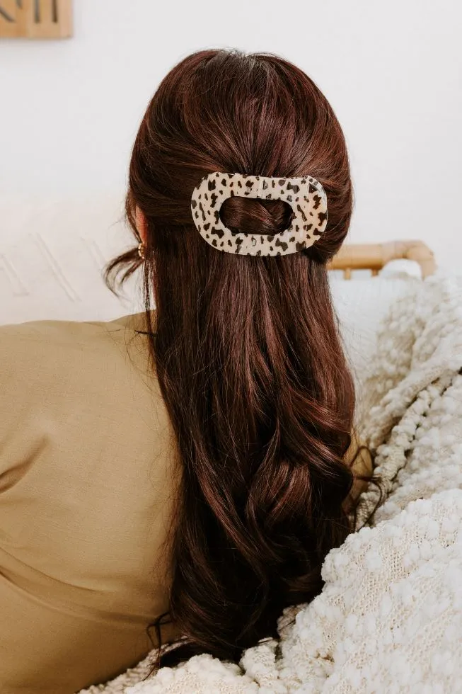Blonde Tortoise Large Flat Round Comfort Lay Flat Hair Clip