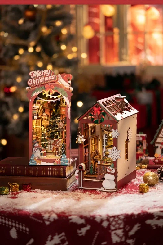 Christmas Indoor Scene DIY Book Nook Kit with LED Lights