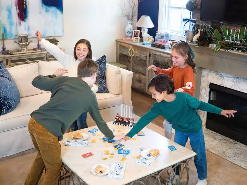 Dizzy Dreidel Hanukkah Card Game