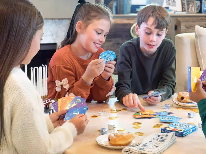 Dizzy Dreidel Hanukkah Card Game