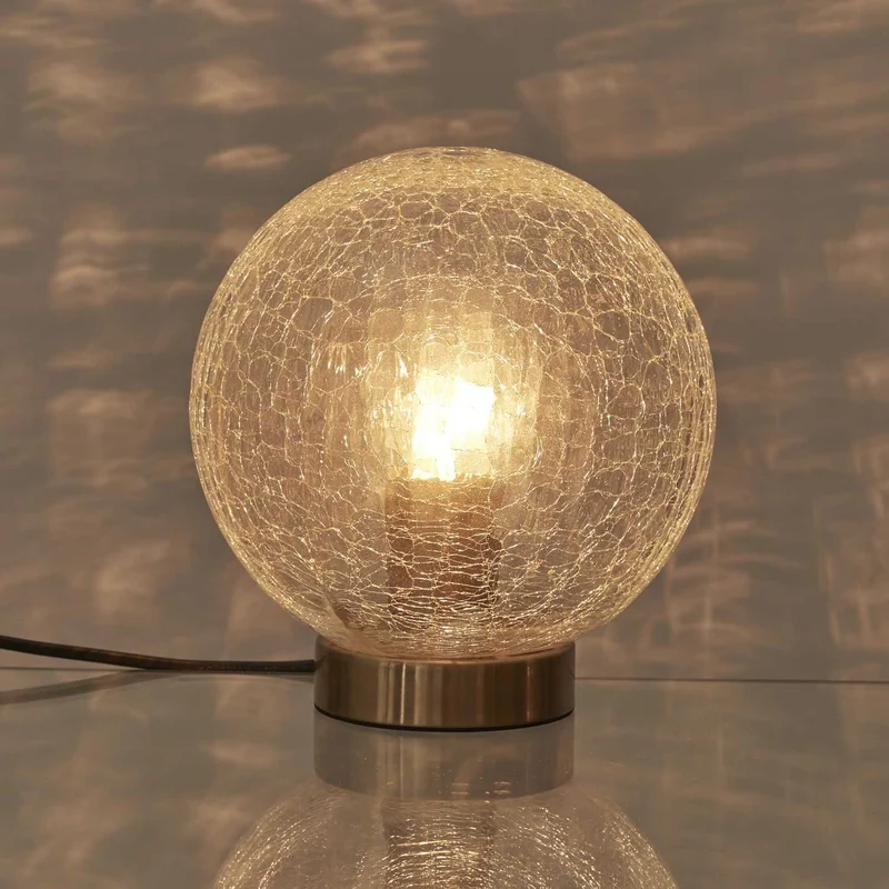 LAMPE A POSER BOULE EN VERRE CISELE