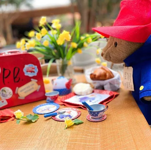 Paddington Tin Tea Set - Service à thé métallique (14 pcs)