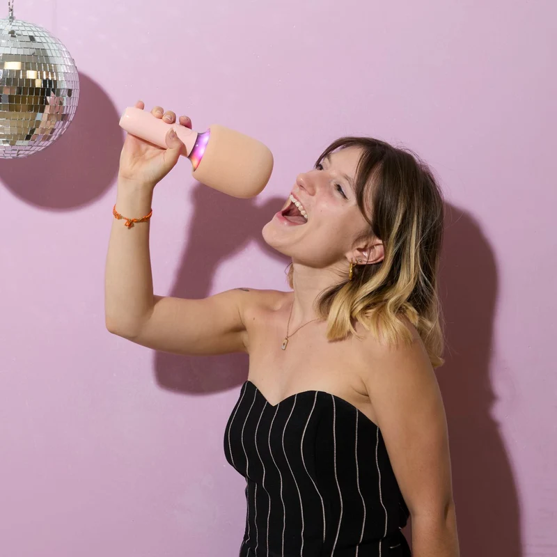 MICRO KARAOKE JE CHANTE COMME CELINE
