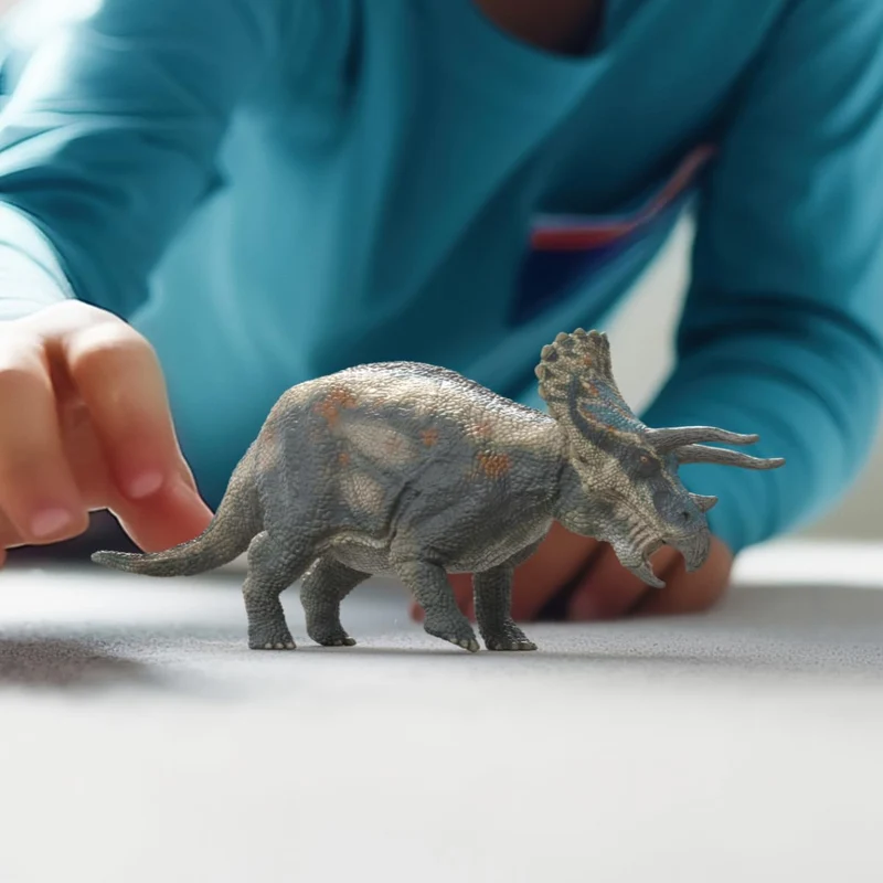 Schleich Dinosaurs Triceratops 15050 Realistic Prehistoric Plastic Toy Figure