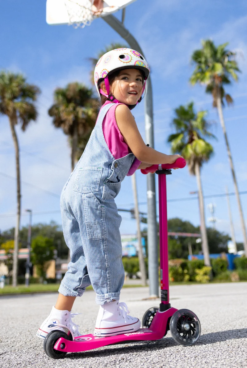 Maxi LED Micro Scooter: Pink
