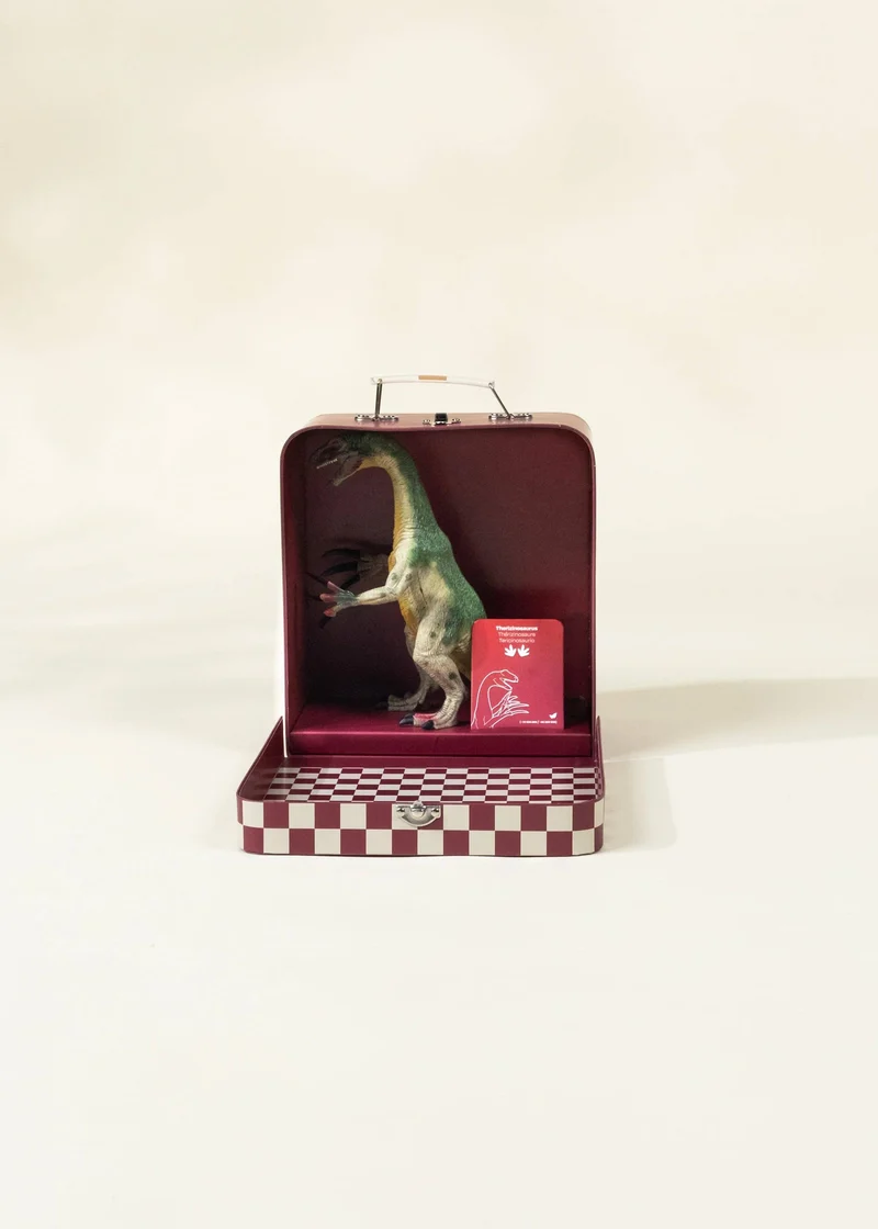 Therizinosaurus Dinosaur in a Collectible Box