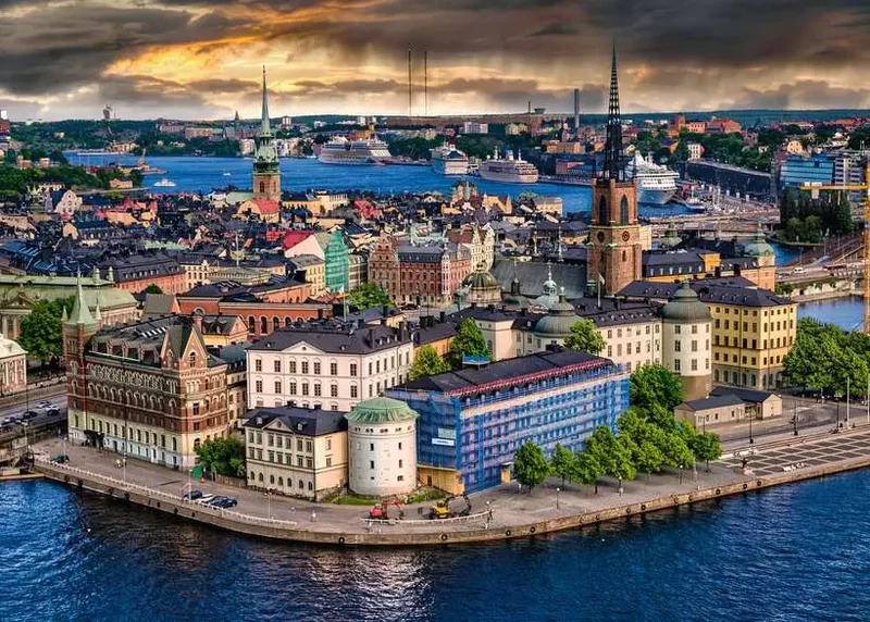 Ravensburger Scandinavian Places Stockholm Sweden 1000 Piece Jigsaw Puzzle