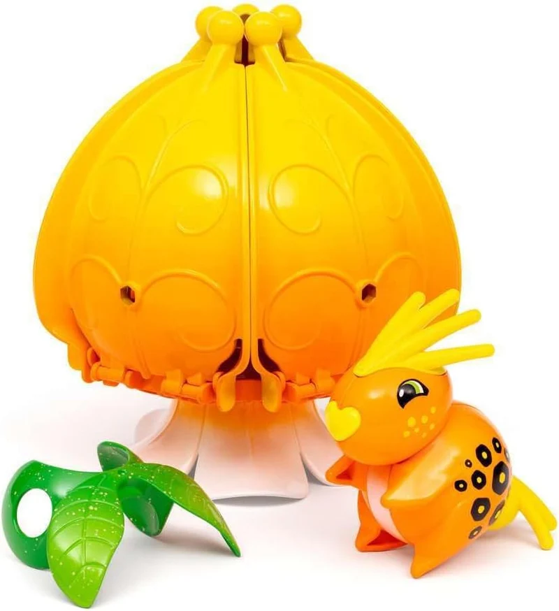 BRIO Flora Marigold Flower House Playset with Mobile Figure