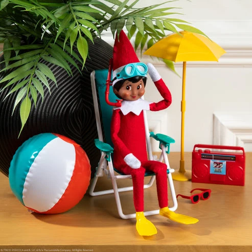 Elf on the Shelf: Polar Props™ Beach Vacation Set