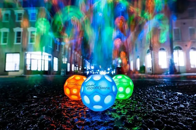Moonshine 2.0 Light Moon Ball