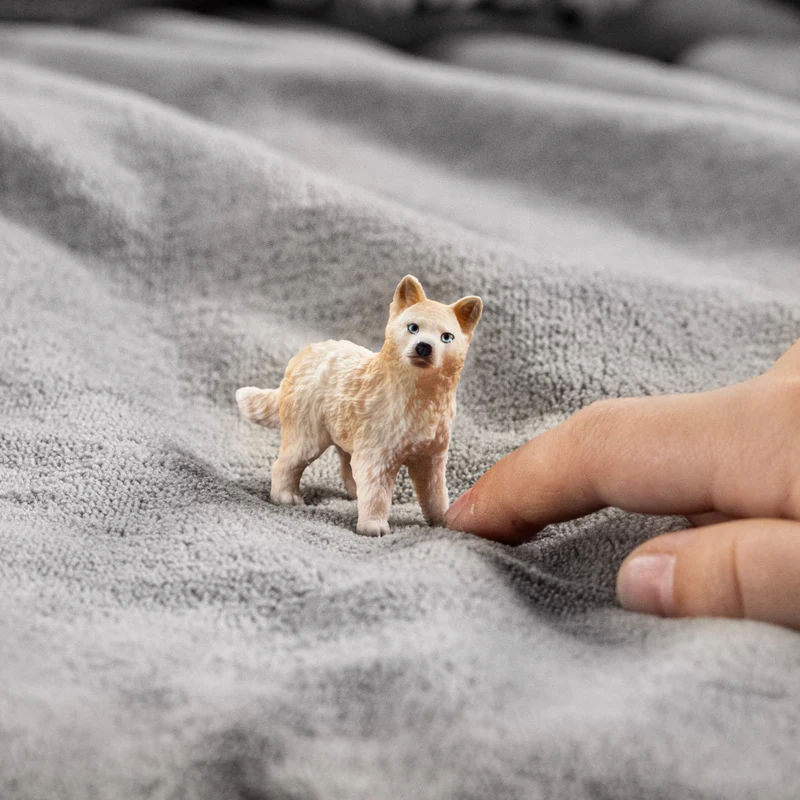 Schleich Realistic Arctic Wolf Cub Figurine detailed Wildlife Animal Toy