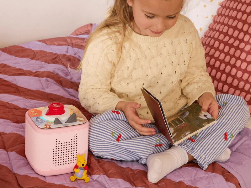 Disney Winnie Pooh Toniebox 2 Cloud Pink Play Set: Interactive Audio Story & Game
