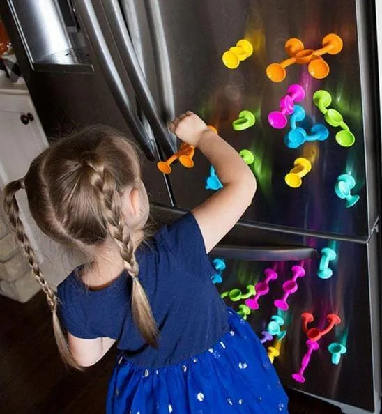 Squigz 2.0