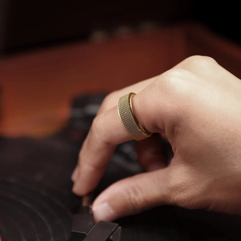 Bague anti-stress innovante Punk