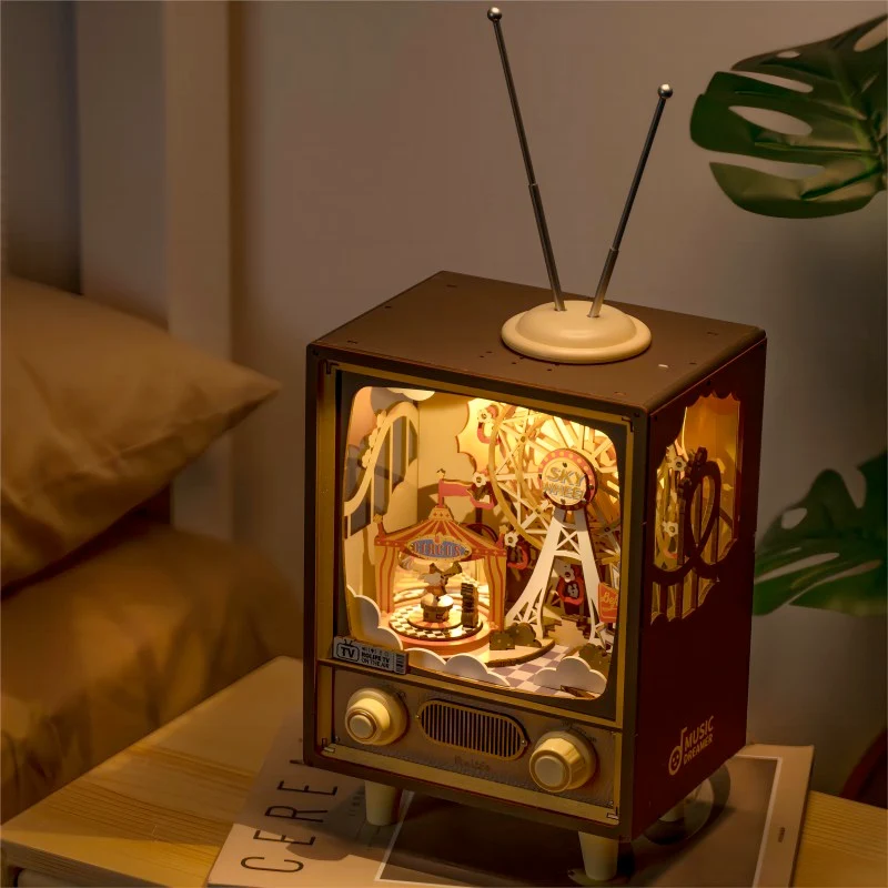 DIY Sunset Carnival Music Box