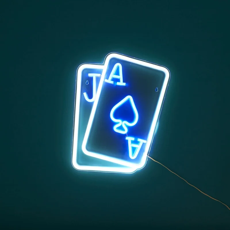 LAMPE EFFET NEON CARTES A JOUER