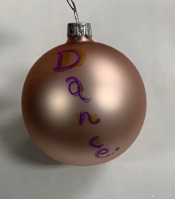 Ornament by Katerina Mertikas - Ballerina Dance (Pink Ornament) / Ornement de Katerina Mertikas - Danse de ballerine (Ornement rose)