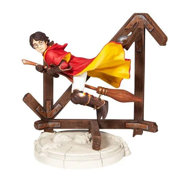 Harry Potter on Broomstick Quidditch Figurine / Figurine Harry Potter sur balai Quidditch