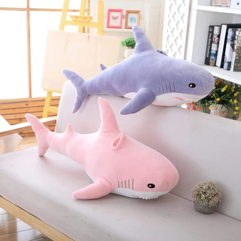 Requin kawaii en peluche