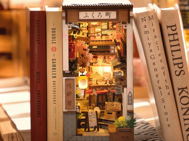 Book Nook - Pièce miniature - Sakura Wine Alley - ROLIFE