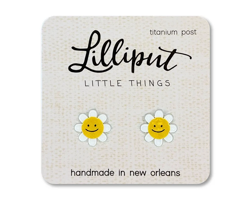 Happy Daisy Earrings // Smiling Daisy Earrings Lilliput