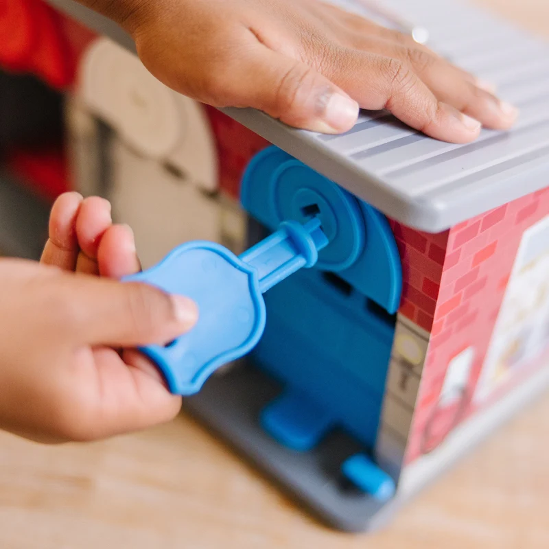 Melissa & Doug Keys & Cars Rescue Garage Playset