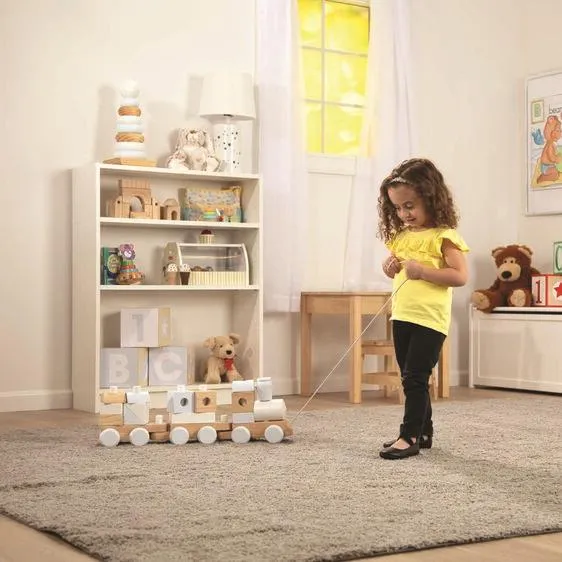 Melissa & Doug Jumbo Stacking Train (Neutral) / Train d'empilage géant (neutre) (Montreal, In-Store or Pickup ONLY)