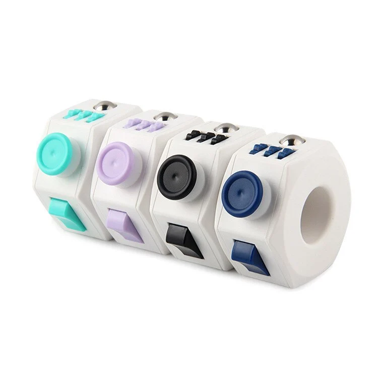Fidget cube anneaux 6 faces violet