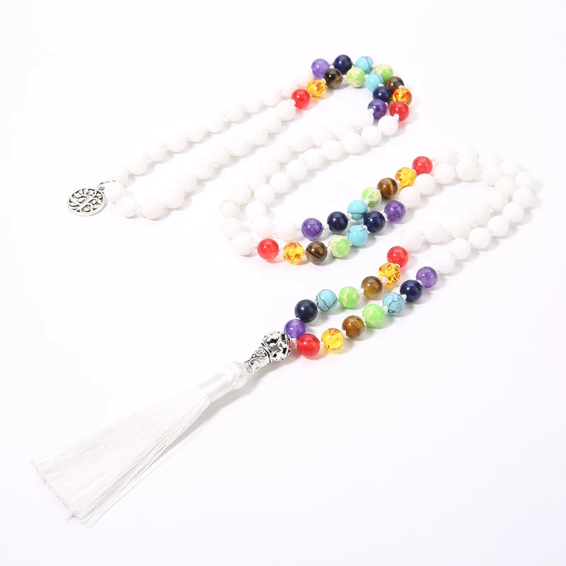 Collier perlé des 7 chakras