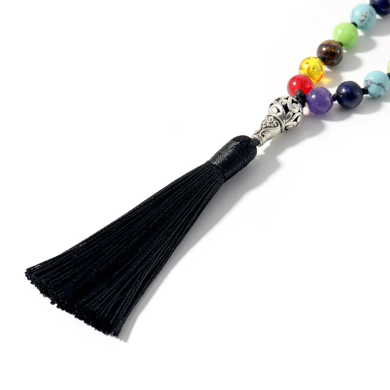 Collier perlé des 7 chakras