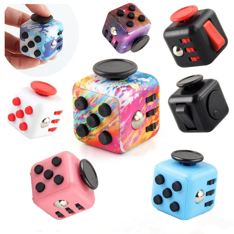 Cube anti-stress noir magnétique avec multiboutons