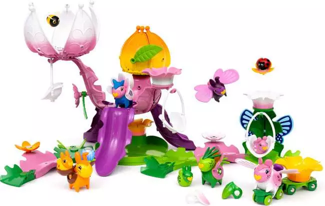 BRIO Flora Flower Town Playset 47 Pieces