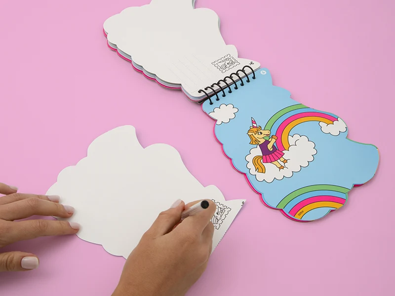 Carnet d'activité sticker - Lily la licorne