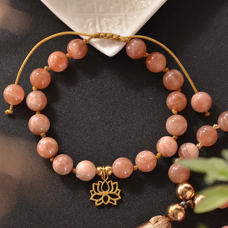 Collier Mala en pierre de soleil naturelle et lotus