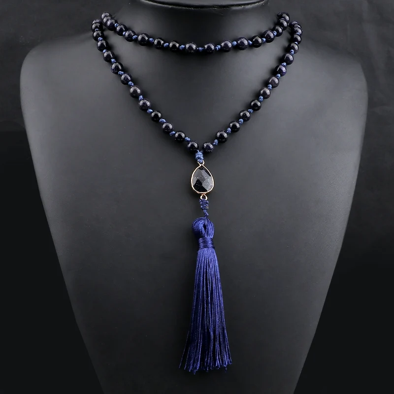 Collier mantra en grès naturel