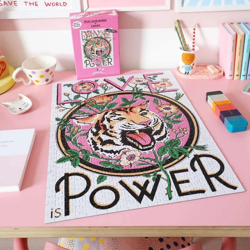 Print Club x Luckies - Love Is Power-
