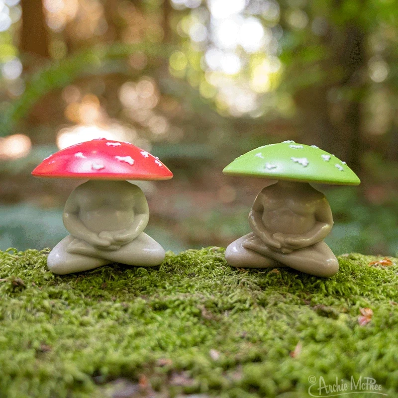 Meditating Mushroom - 1pc
