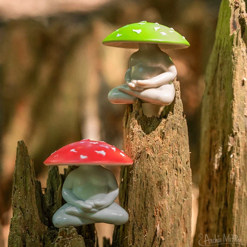 Meditating Mushroom - 1pc