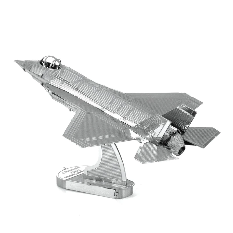 Metal Earth F-35 Lightning II Plane Metal 3D Model / Modèle 3D en métal
