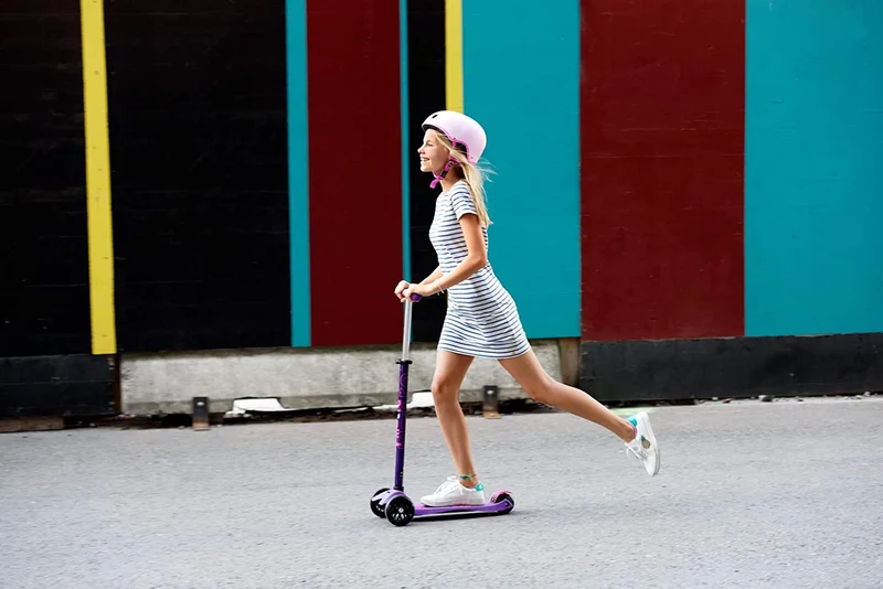 Maxi Purple Micro Scooter