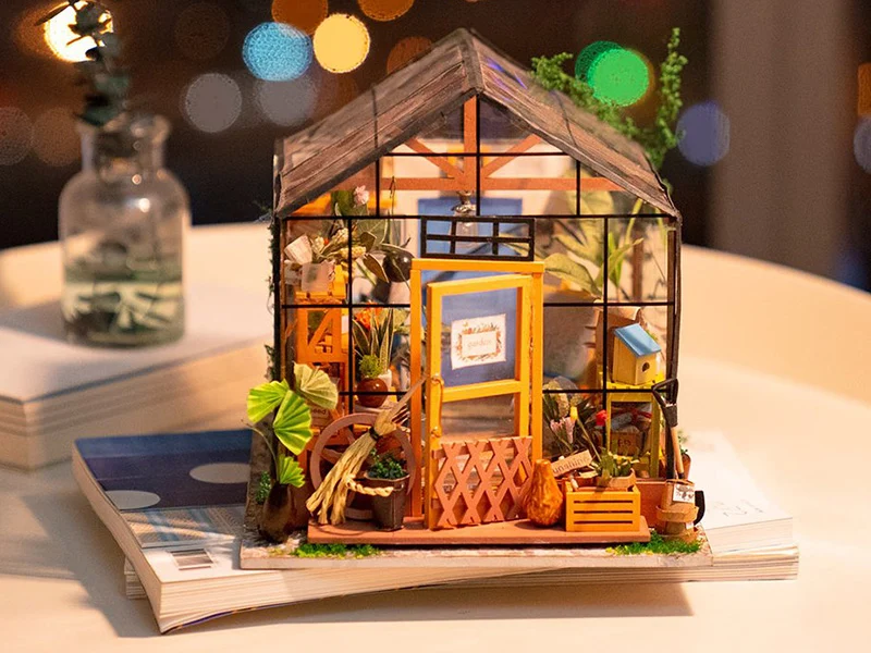 Pièce miniature - Maison de fleurs de Cathy