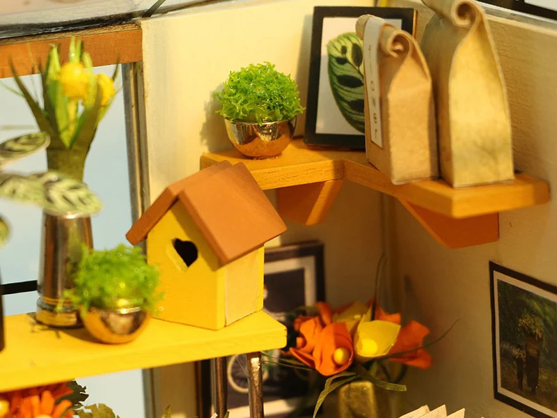 Pièce miniature - Maison de fleurs de Cathy