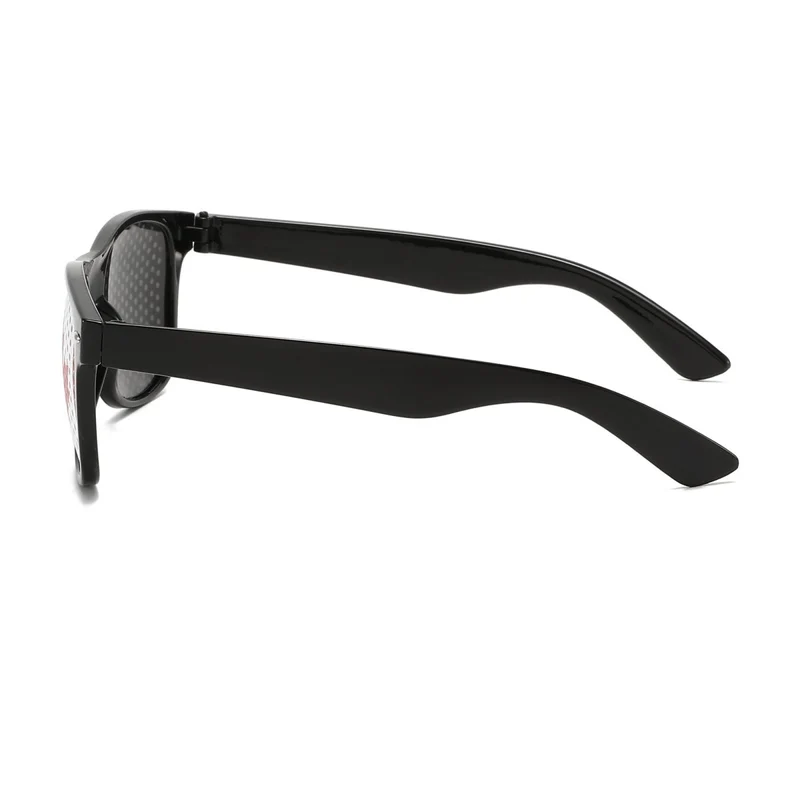 Canada World Cup Plastic Sunglasses, 1 Count