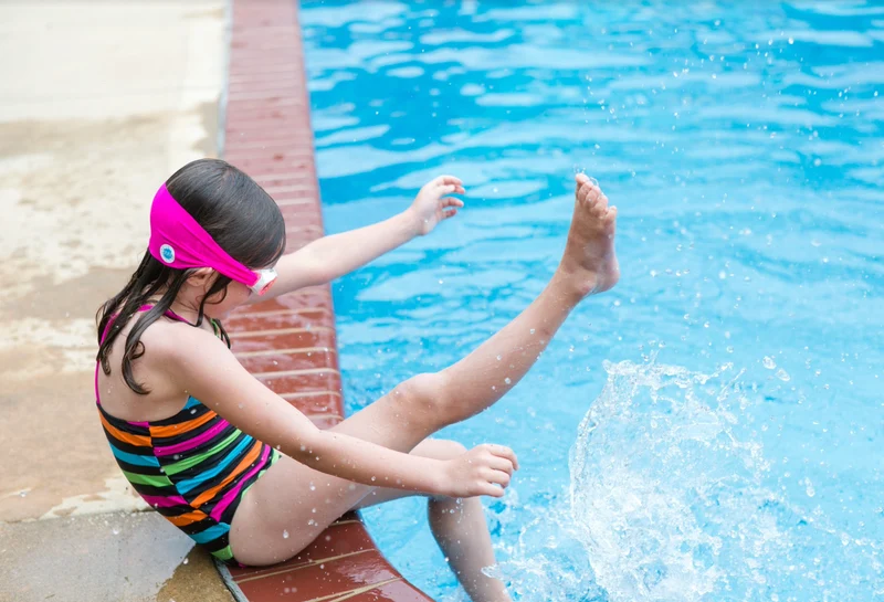 Pretty in Pink Splash Goggles
