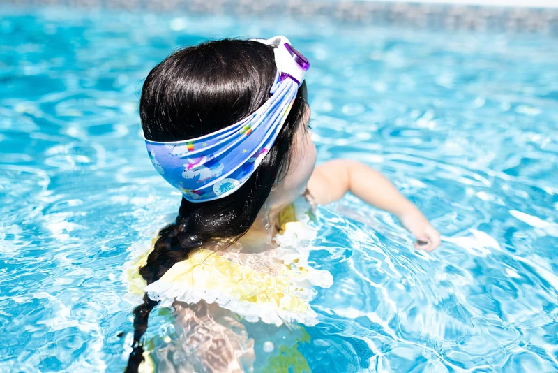 Pastel Swirl Splash Goggles