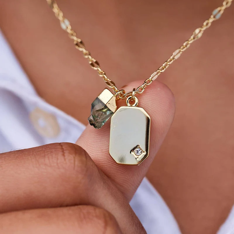 Emerald Quartz Pendant Necklace PuraVida