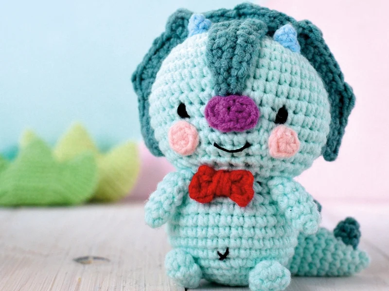 Kit Minigurumi - Dinosaure 10cm - Graine Créative
