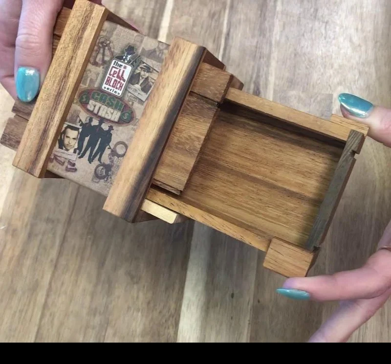 Secret Box Cash Stash-