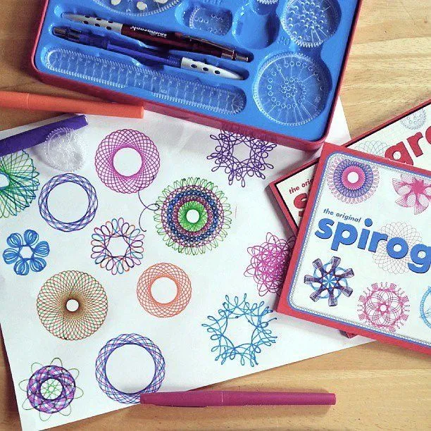 Spirograph Design Tin Set
